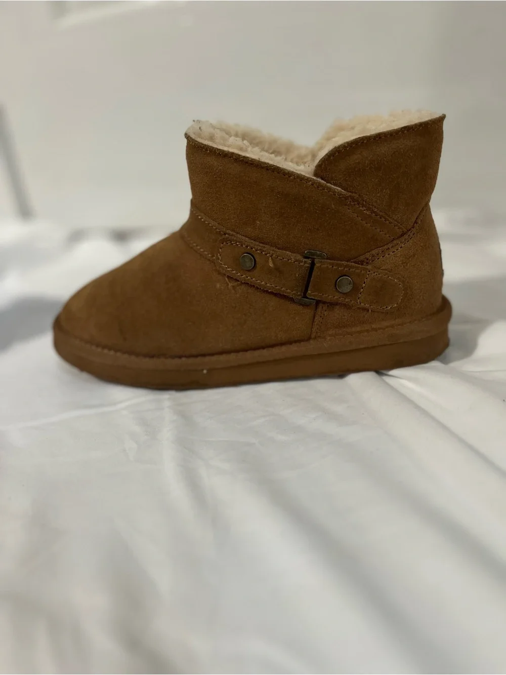 Kids Bear Paw Cozy Faux-Shearling Slip-On Booties in Brown size 4